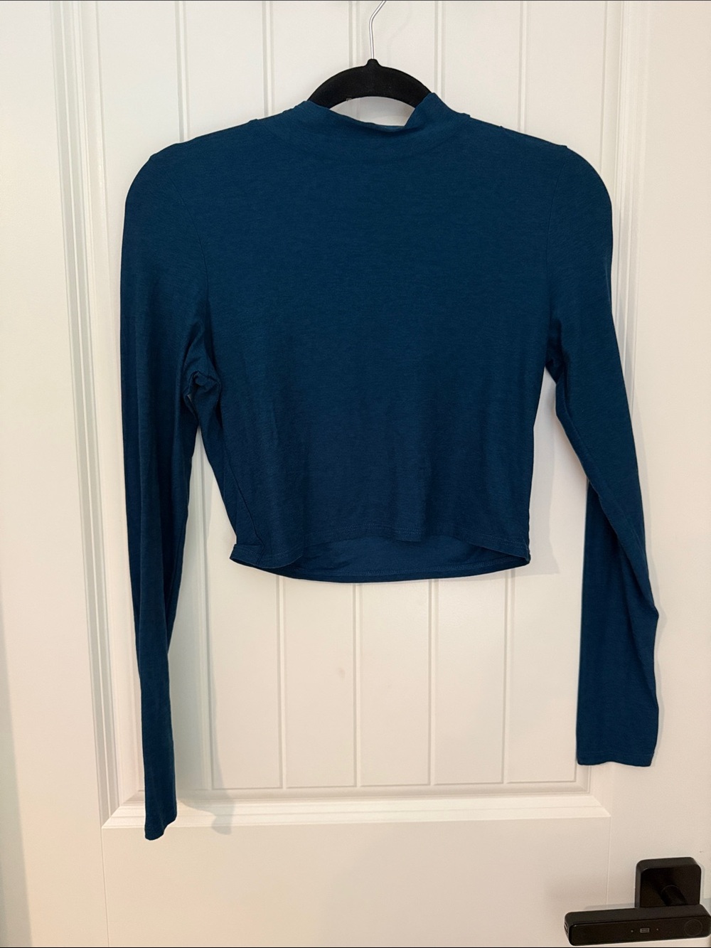 Beyond Yoga Teal Long Sleeve Mock Neck Crop Top